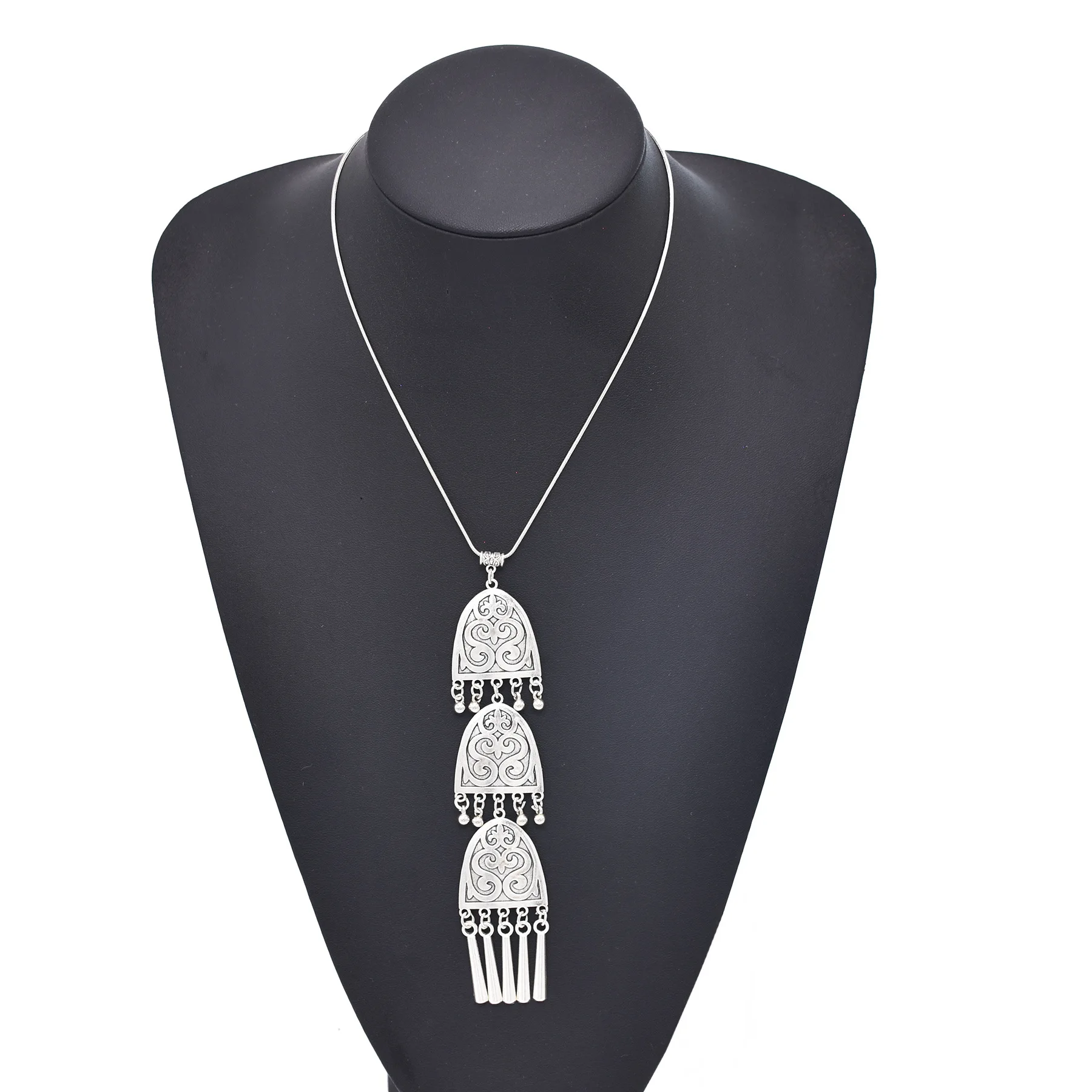 Women Accessories Nepal - Vintage Silvery Ethnic Element Pendant Necklace