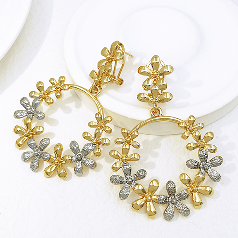 Women Big Drop Earrings 18K Go - Women Accessories Dubai recension och pris