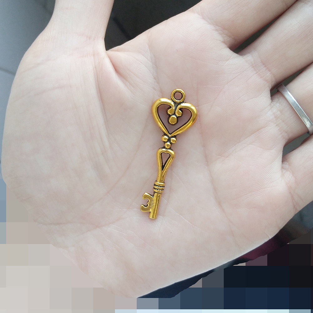 40pcs Gold Keys Charms Pendant - Women'S Accessories Manufacturers recension och pris