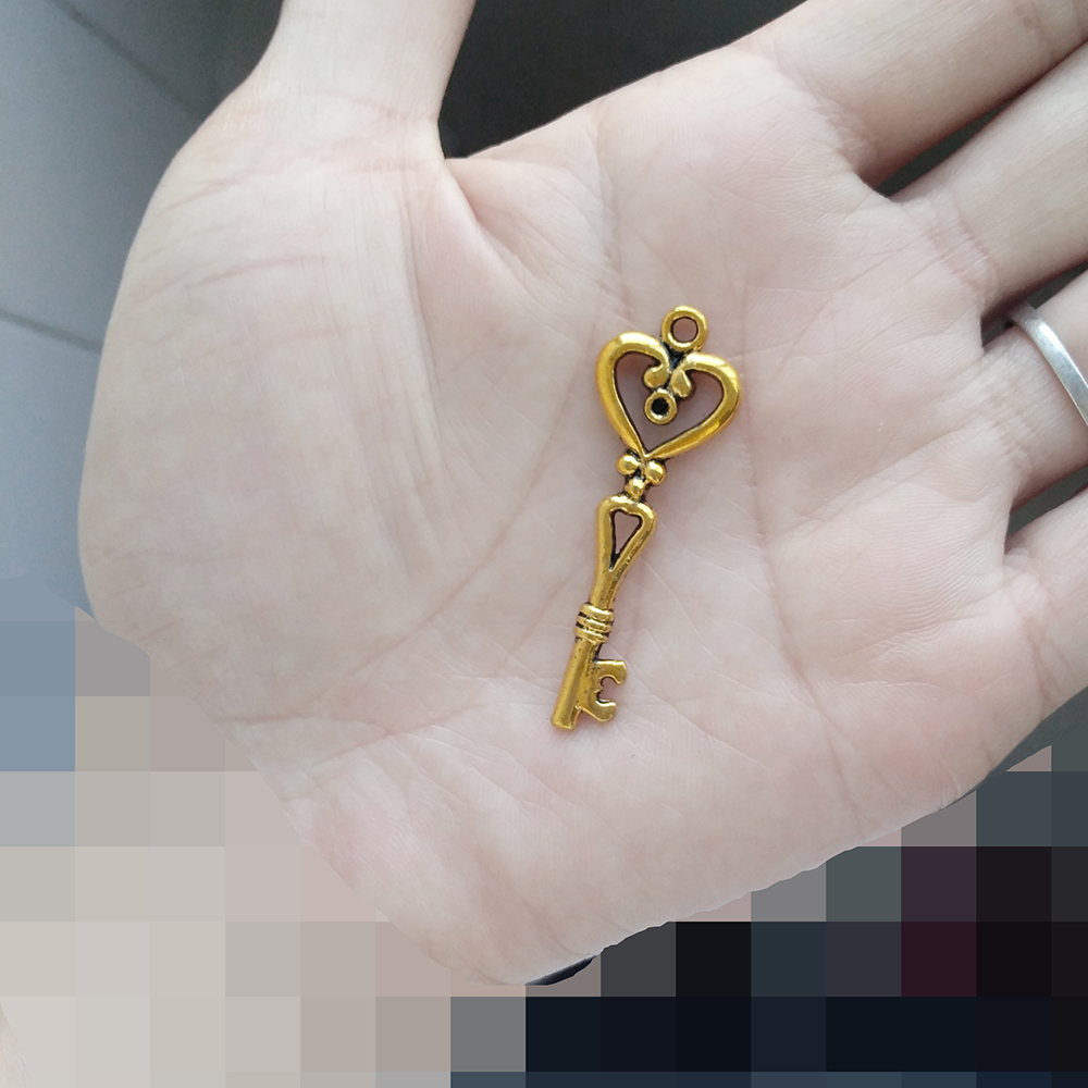 40pcs Gold Keys Charms Pendant - Women'S Accessories Manufacturers recension och pris