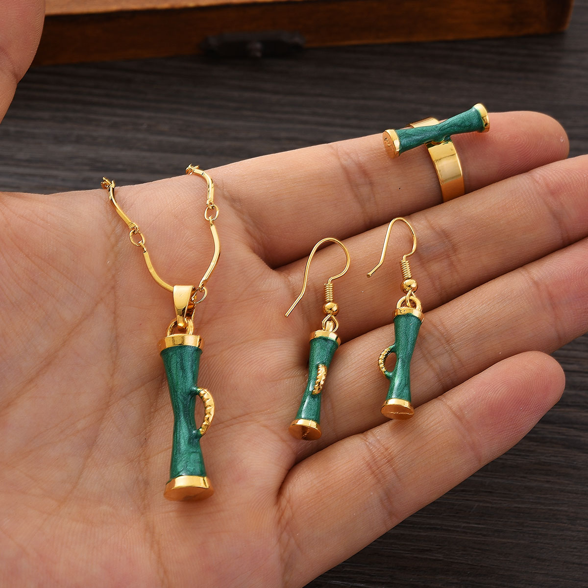 Fashion PNG Gold Color Jewelry - Women Accessories Png recension och pris